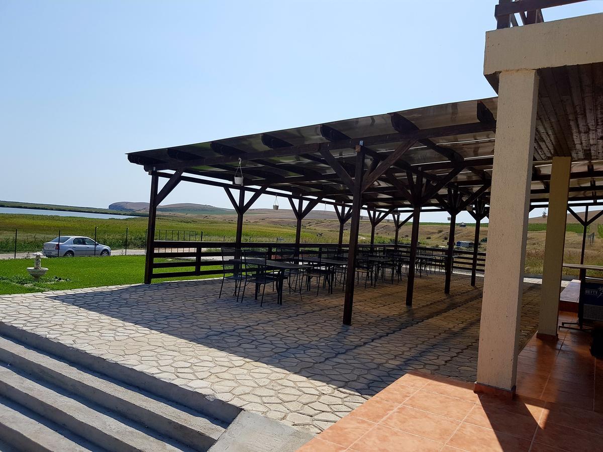 Pensiunea Fabian Hotel Jurilovca Ngoại thất bức ảnh